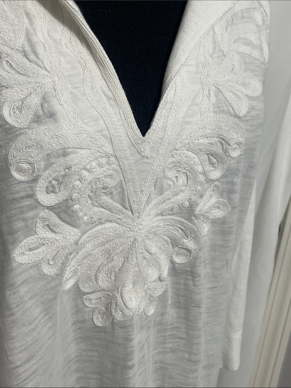 Lilly Pulitzer Kira Top Resort White V-Neck Swim Cover-Up Tunic NWT. Size XL. - Picture 2 of 13